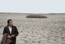 travolta-desert.gif