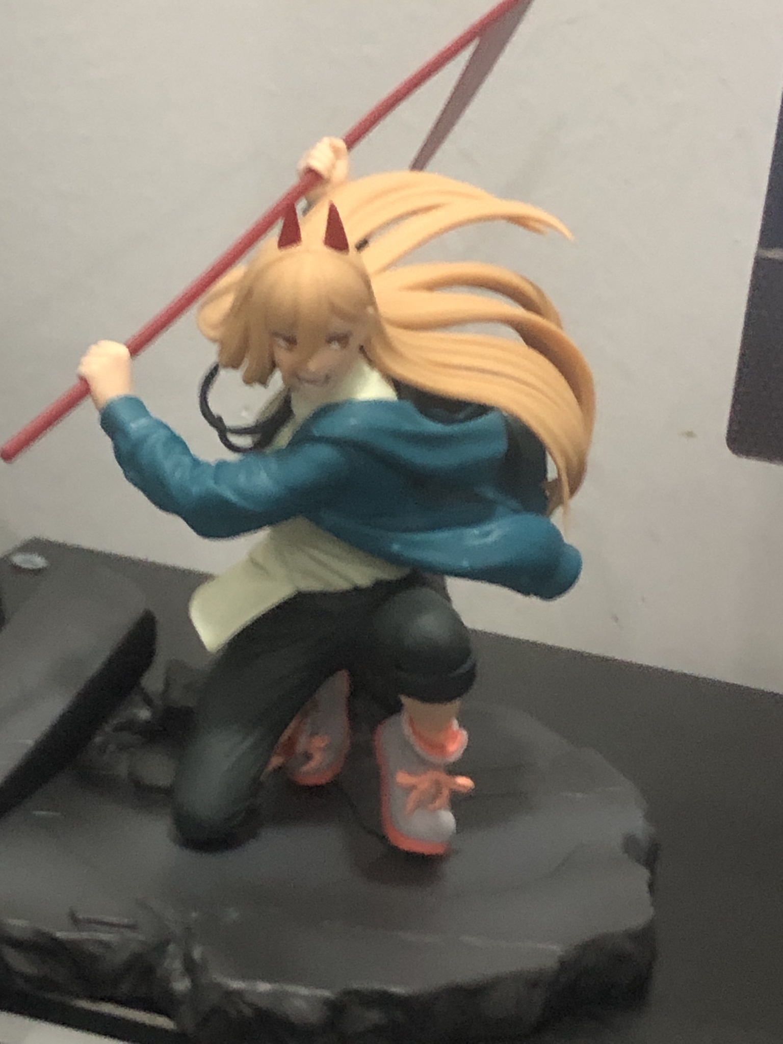CwJQT1L.jpg