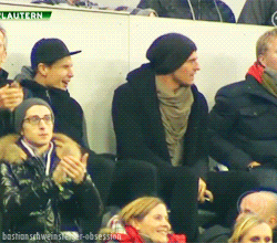 tumblr_mct08syX2i1ro94ojo3_250.gif