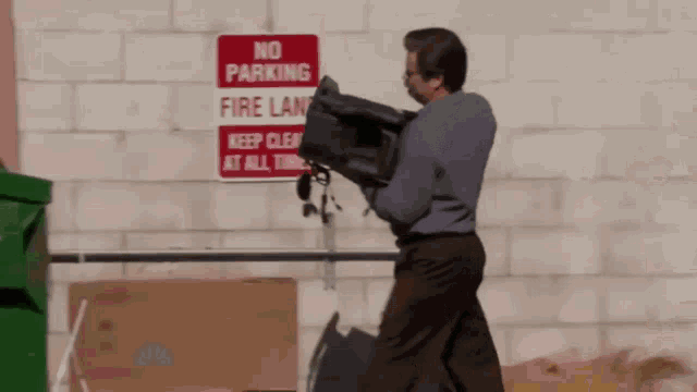 tenor.gif