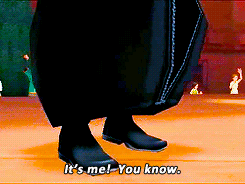 tumblr_m5bzwjVZCN1r7qi2ro4_r2_250.gif