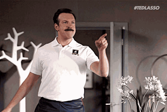 ted-lasso-tedlassogifs.gif
