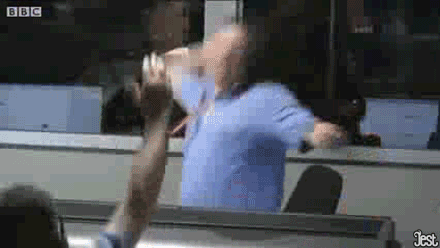 tumblr_m8ctn28ai51r0z3y7o1_500.gif