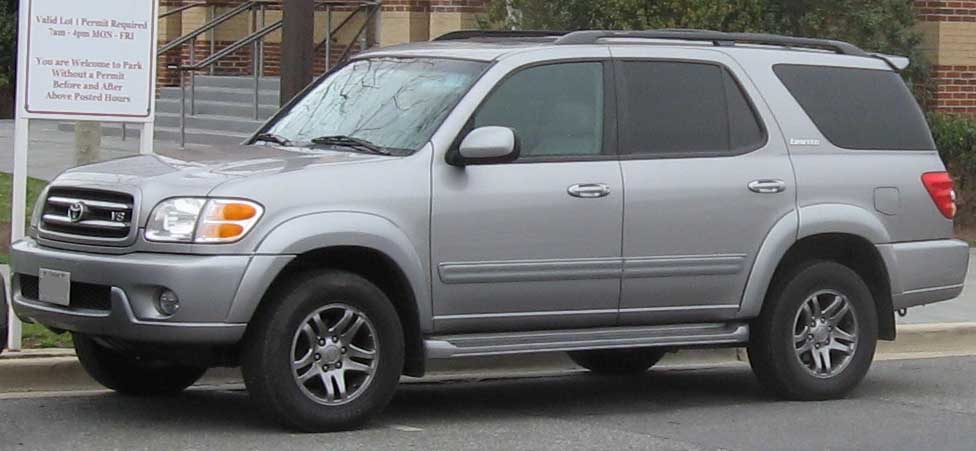 2001-2004_Toyota_Sequoia_Limited.jpg