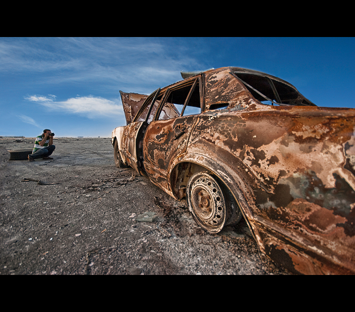 burned_car___by_ali_alnemer-d2xflvn.jpg