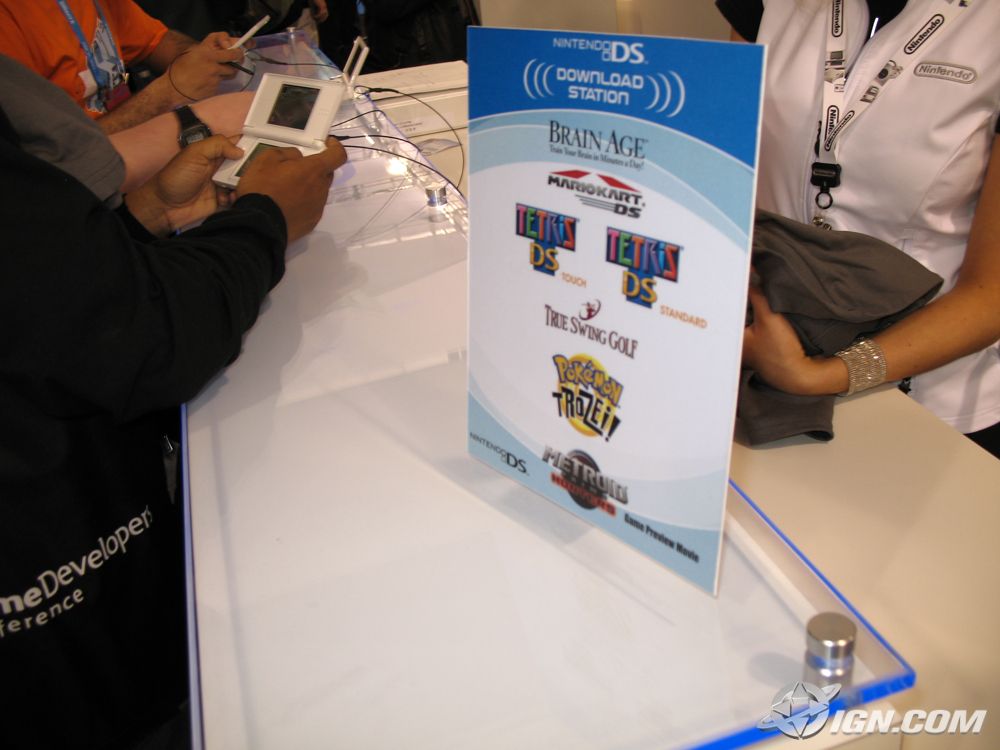 gdc-06-nintendos-booth-20060322015649633.jpg