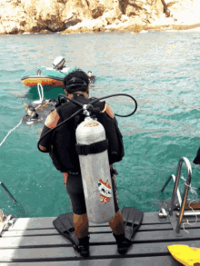scuba-dive.gif