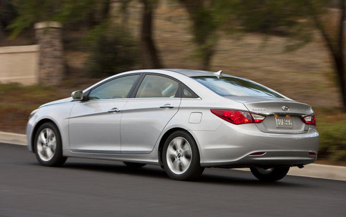 2011-Hyundai-Sonata-5.jpg