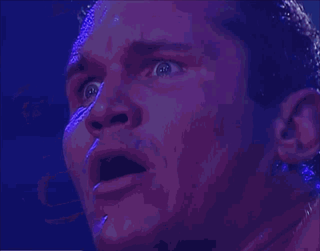 randy-orton-scared.gif