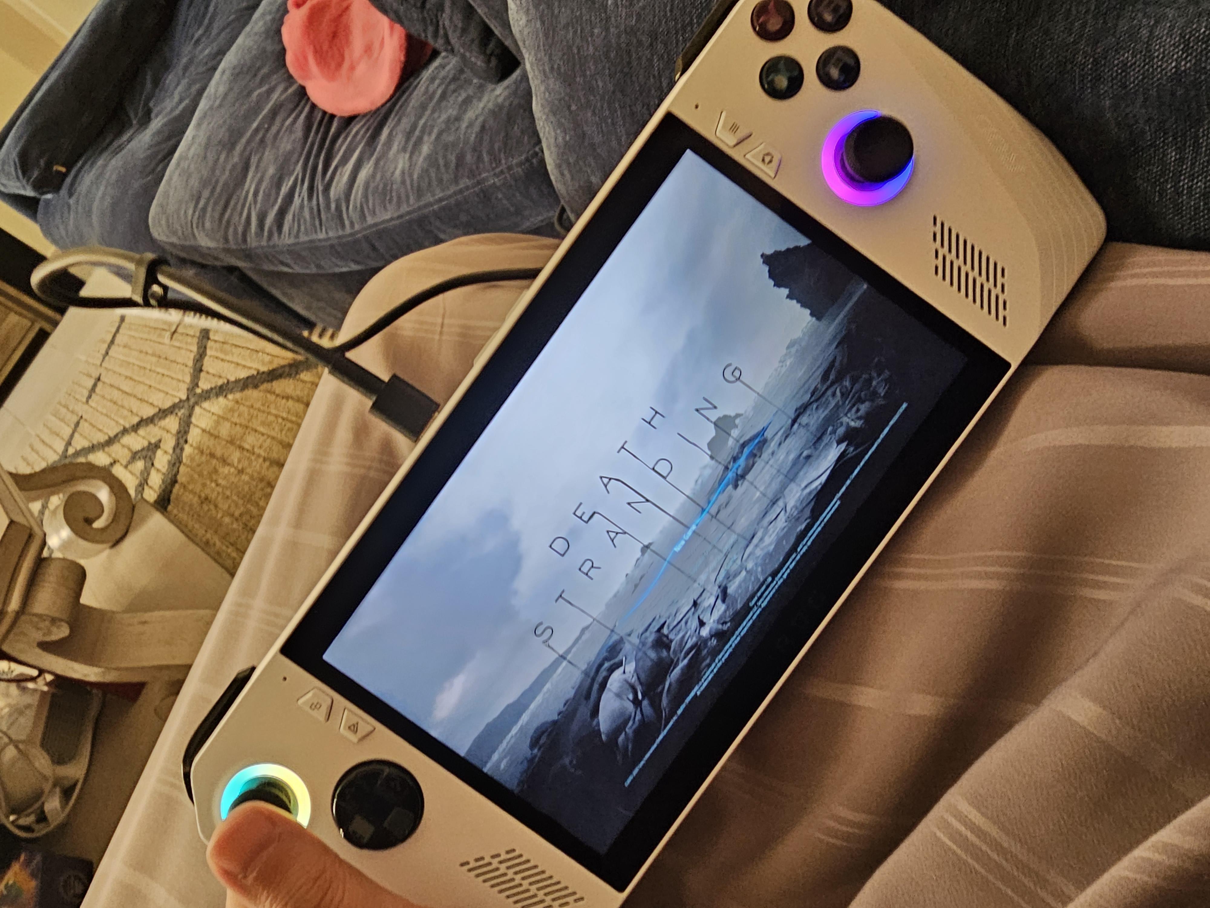 906897949.jpg