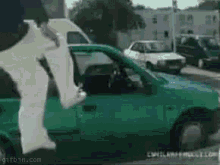 car-enter.gif
