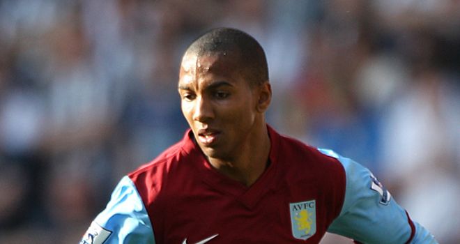 Ashley-Young-Aston-Villa_2608133.jpg