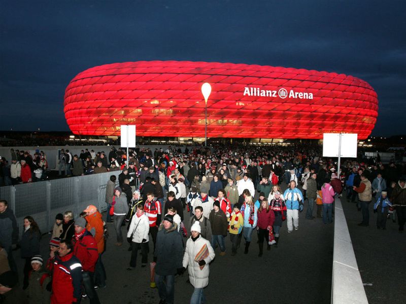 Allianz-Arena--Exterior-4-_2755135.jpg