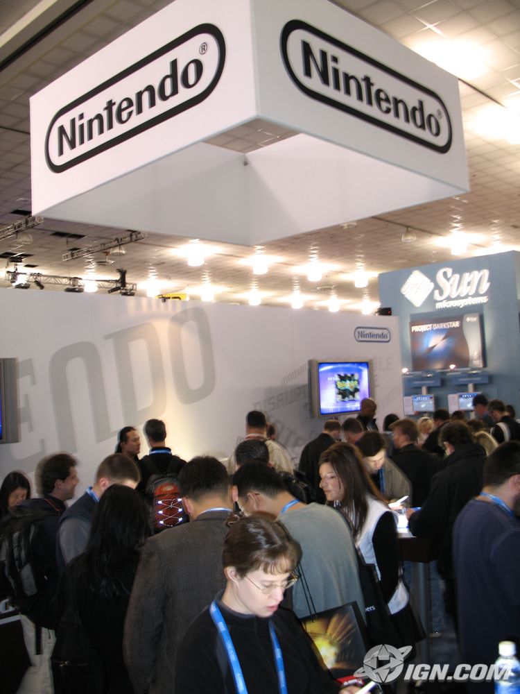 gdc-06-nintendos-booth-20060322015716287.jpg