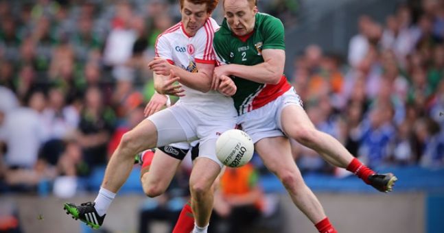shoulder-charge-gaelic-football.jpg