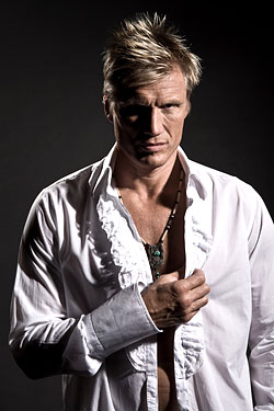 20081124_dolph_250x375.jpg