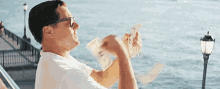 money-throw.gif