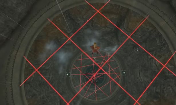 0_Link-wingsuit.jpg