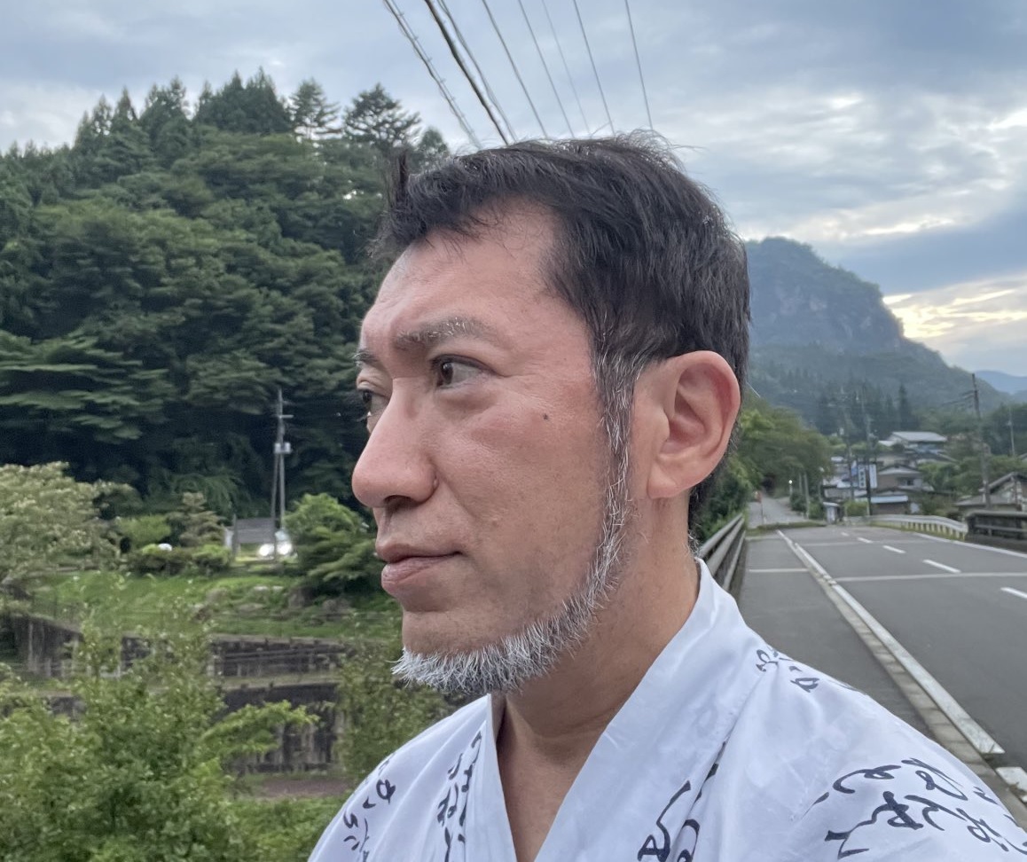 shinji-mikami.jpg