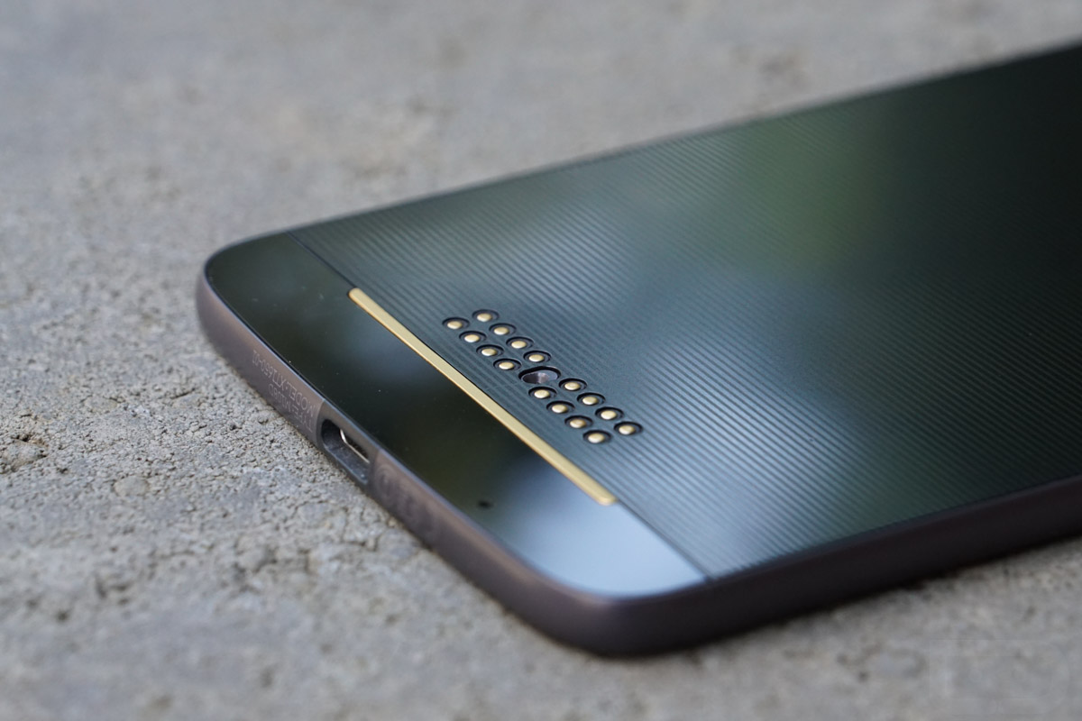 moto-z-review-8.jpg