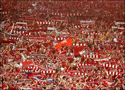 _42964019_red416.jpg