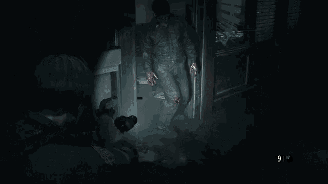 resident-evil2-gaming.gif
