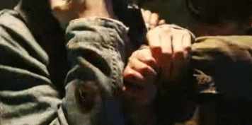 E7uLBqF.gif