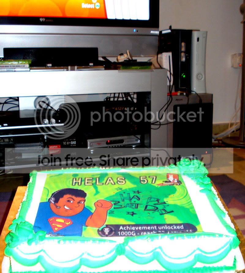 Helascake2.jpg