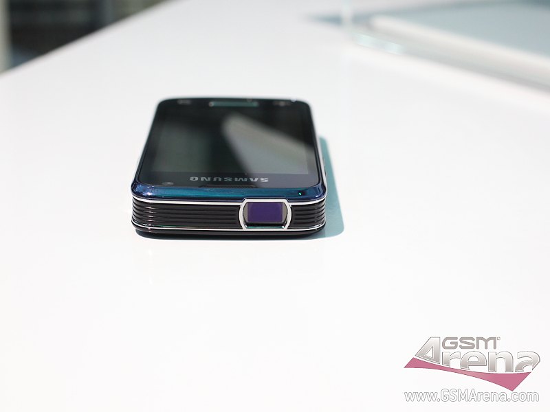 gsmarena_005.jpg