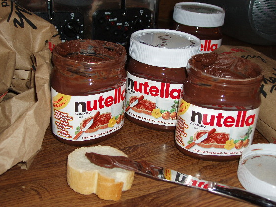 nutella-jar-chaos.jpg