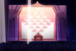 tumblr_nitnh27QBS1qmwicro2_250.gif