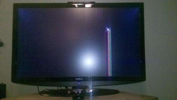 xbox-kinect-breaks-tv.jpg