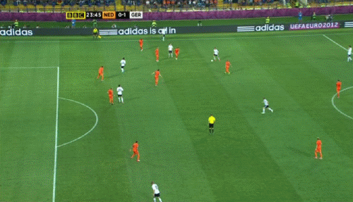 ibgn2mruulvq23.gif