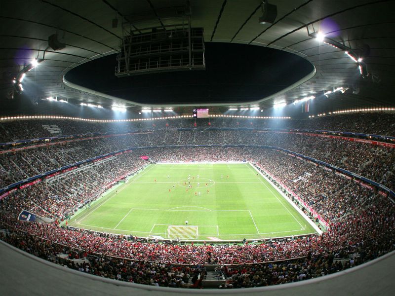 Allianz-Arena--Pitchview-3-_2755115.jpg