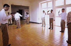tumblr_mo71x094Yg1re4ylro4_250.gif