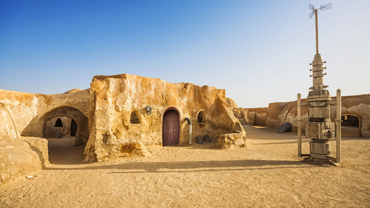 1673064-poster-1280-tatooine.jpg