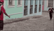 tenor.gif