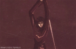 tumblr_mhaqfwhV6B1qmhx8do2_250.gif