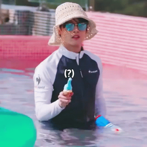 lee-know-stray-kids.gif