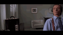 patrick-bateman-american-psycho.gif