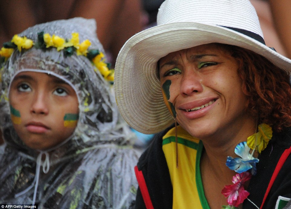 1404853270558_wps_14_Fans_of_Brazil_at_the_FIF.jpg