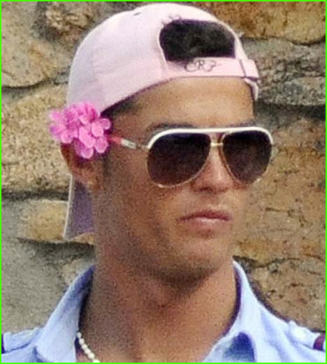 cristiano-ronaldo-pink-rose-head.jpg