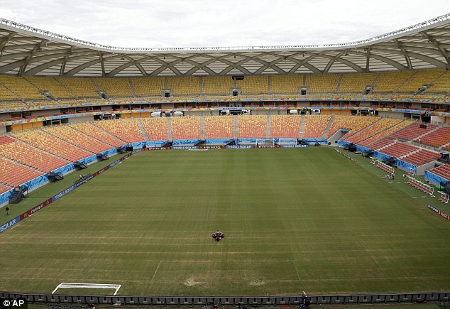 article-2654989-1EAC500100000578-612_634x435.jpg