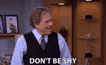 tenor.gif