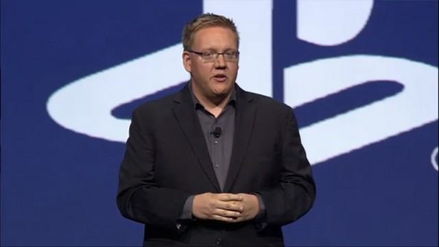 إداري سوني السابق Adam Boyes يمتدح توجه مايكروسوفت لمتعدد المنصات