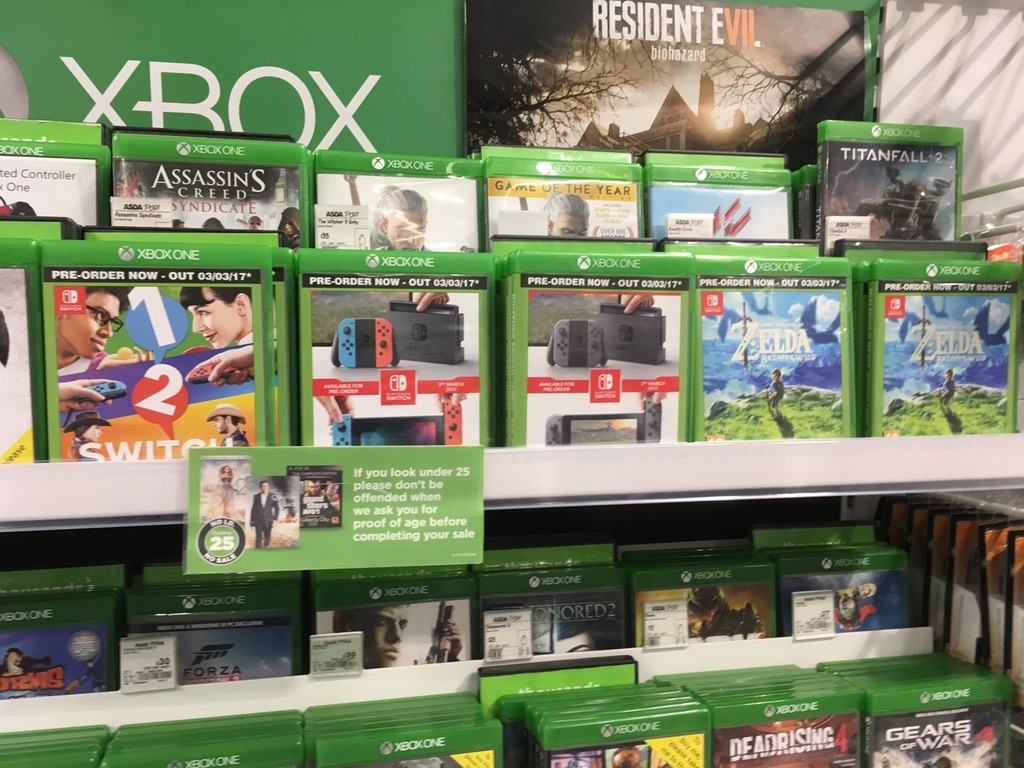 متاجر Asda البريطانية لاتعرف الفارق بين الـXbox One والـNintendo Switch