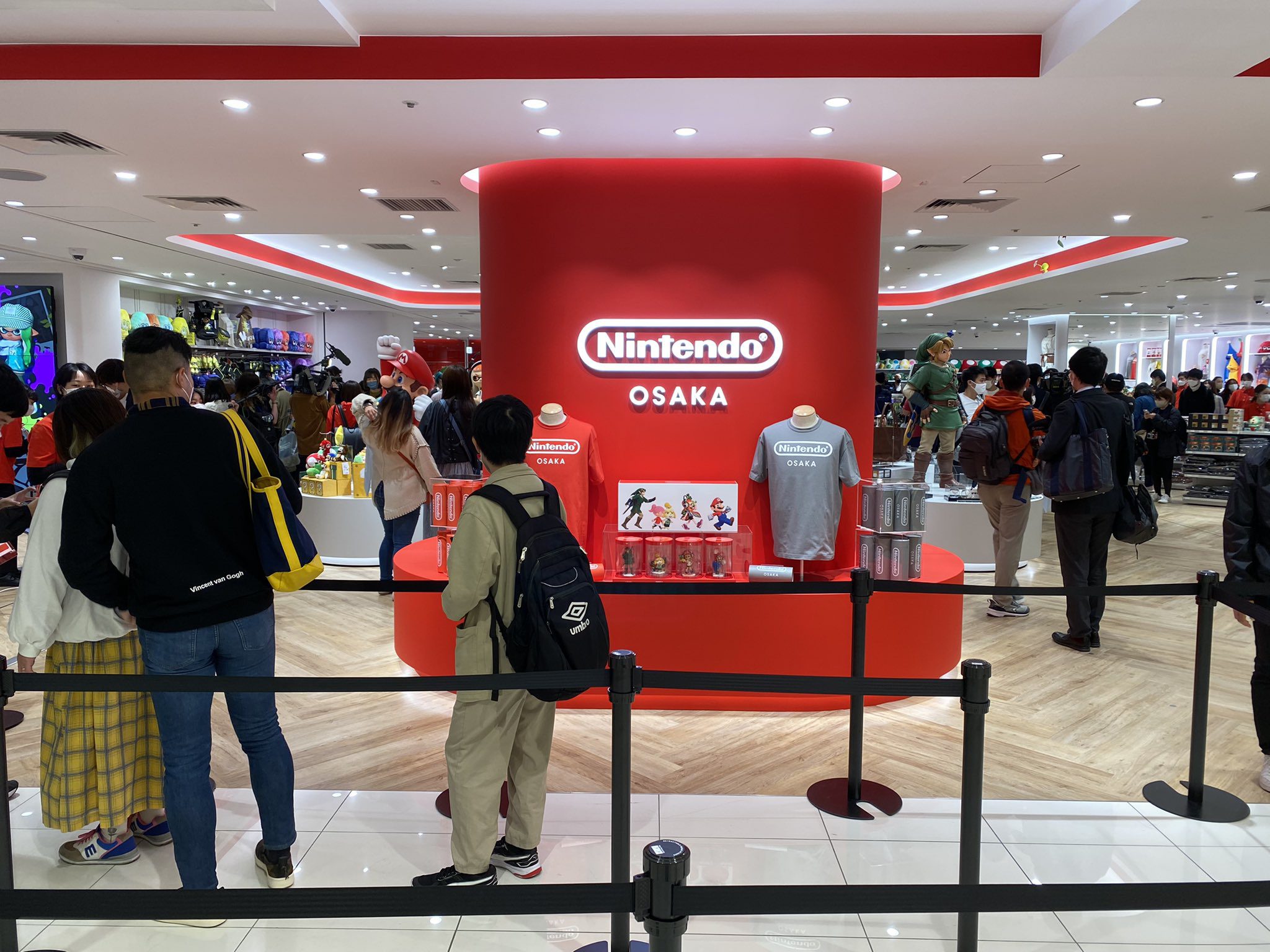 Nintendo-Osaka.jpg